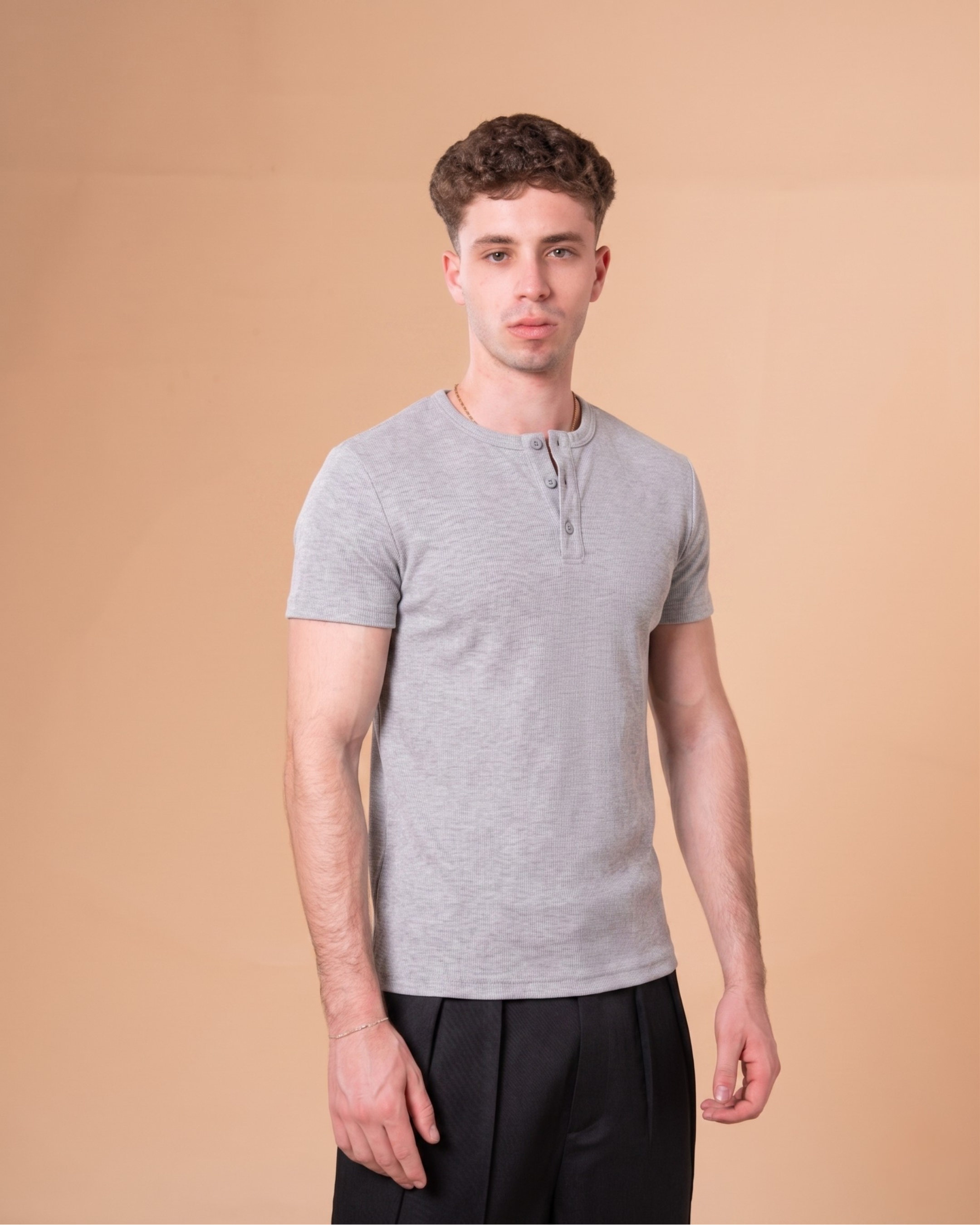GREY HENLEY T-SHIRT