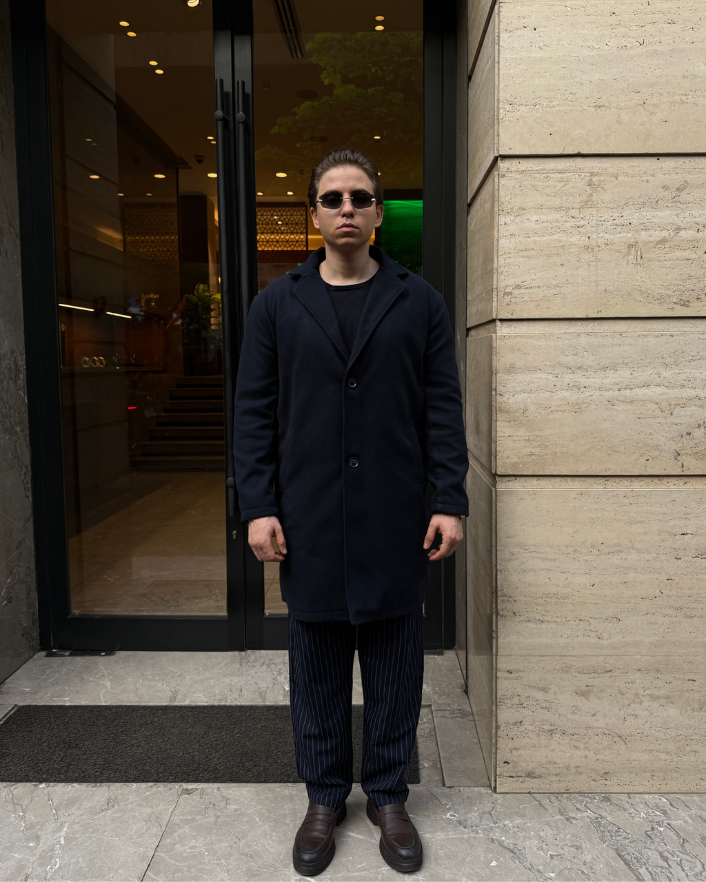 NAVY WOOL COAT