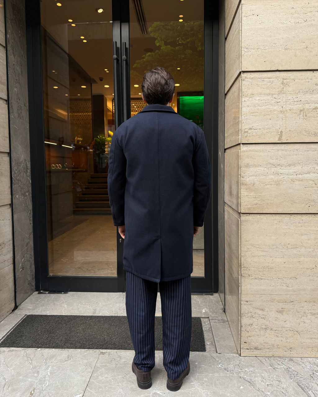 NAVY WOOL COAT