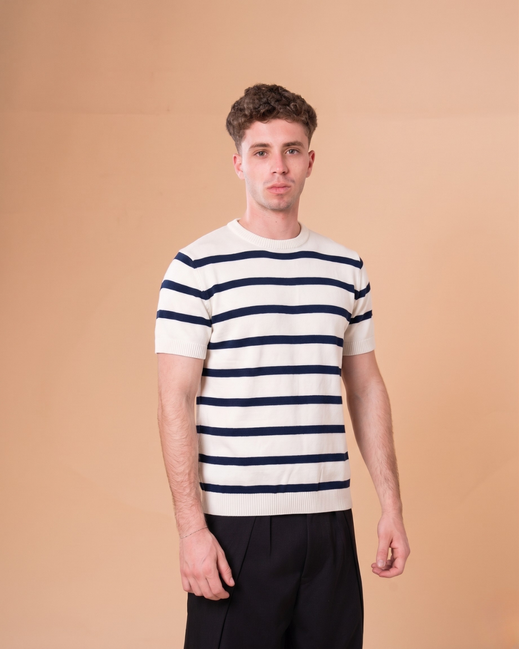 WHITE NAVY-STRIPED KNITTED T-SHIRT