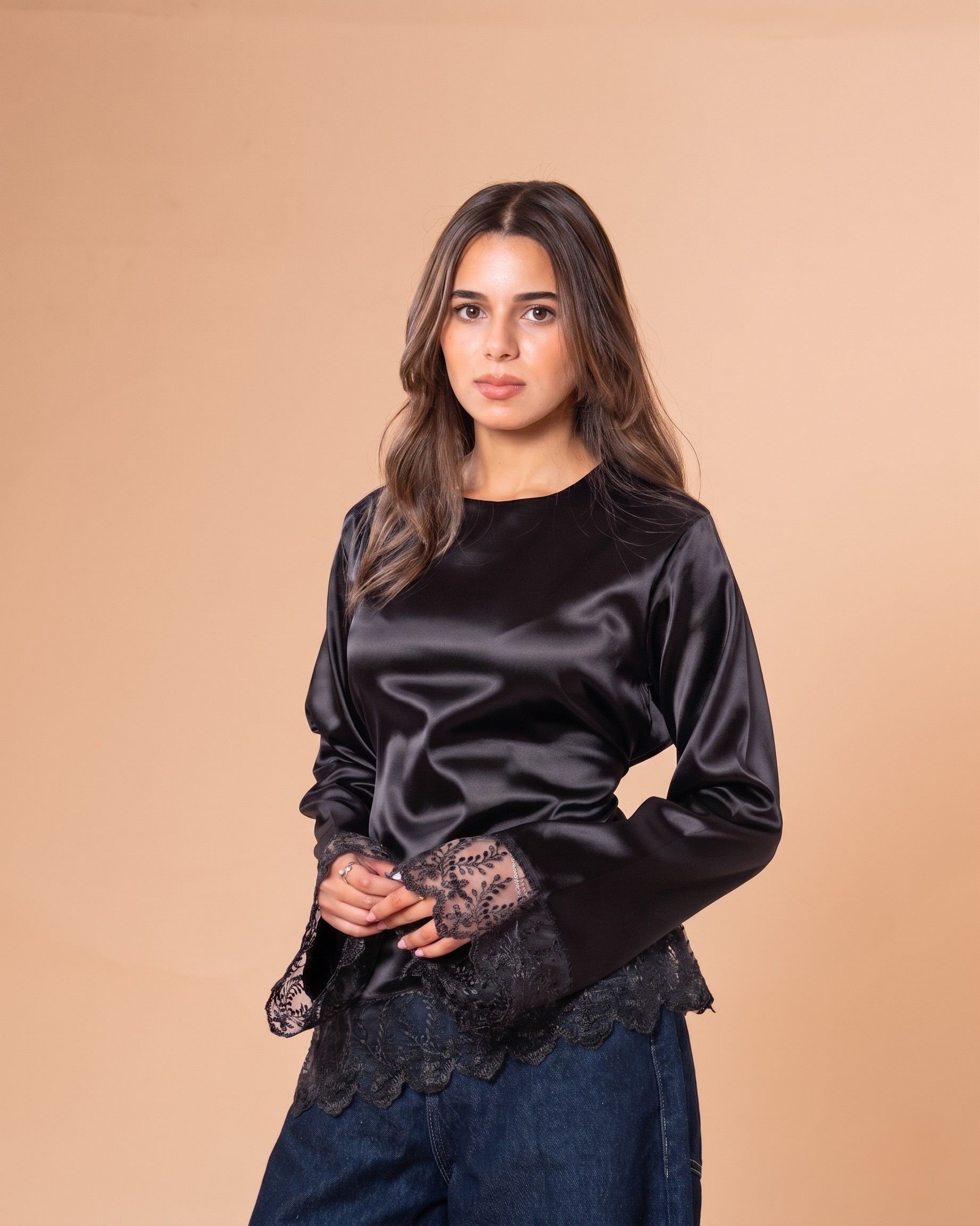 BLACK LACE TOP