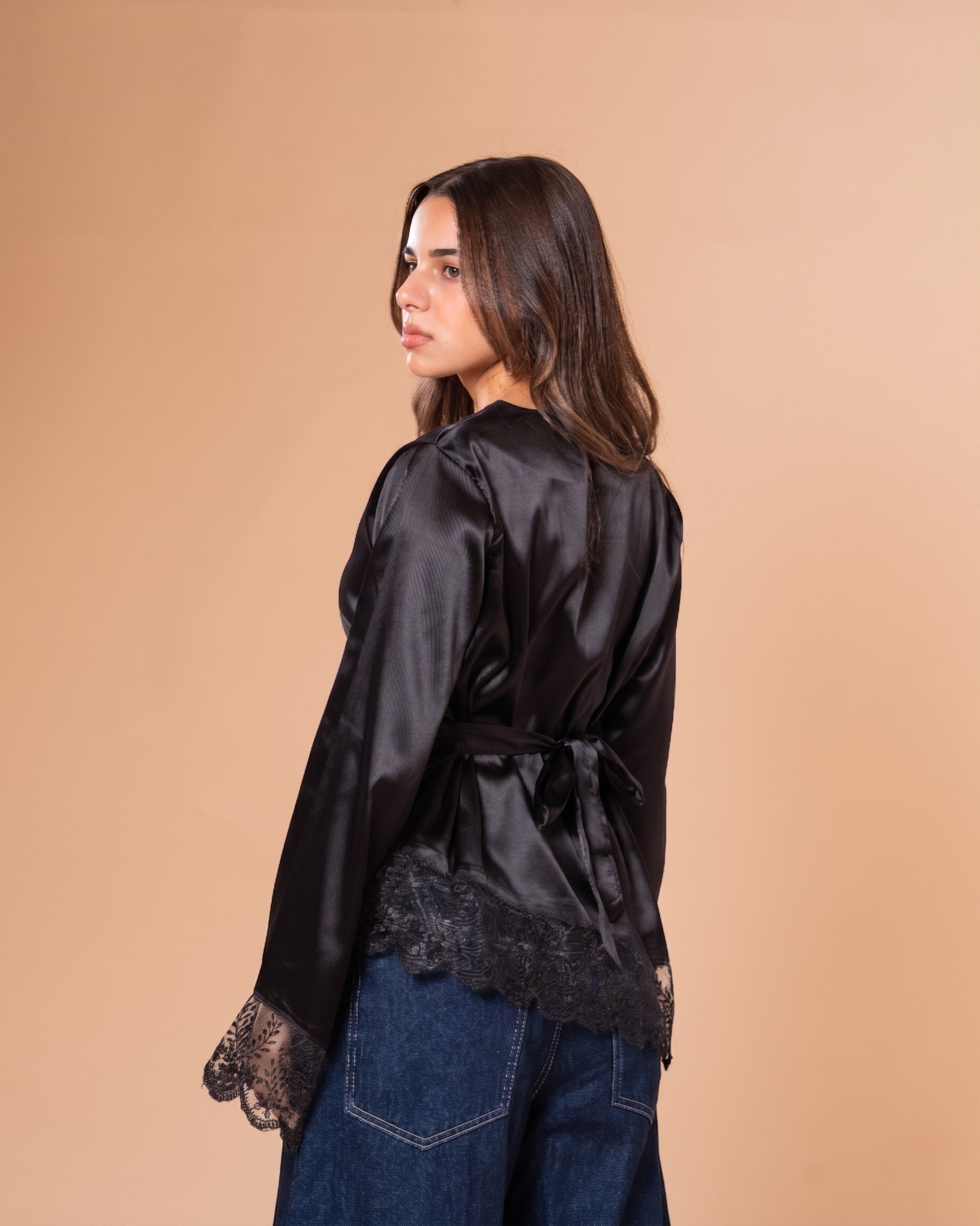 BLACK LACE TOP