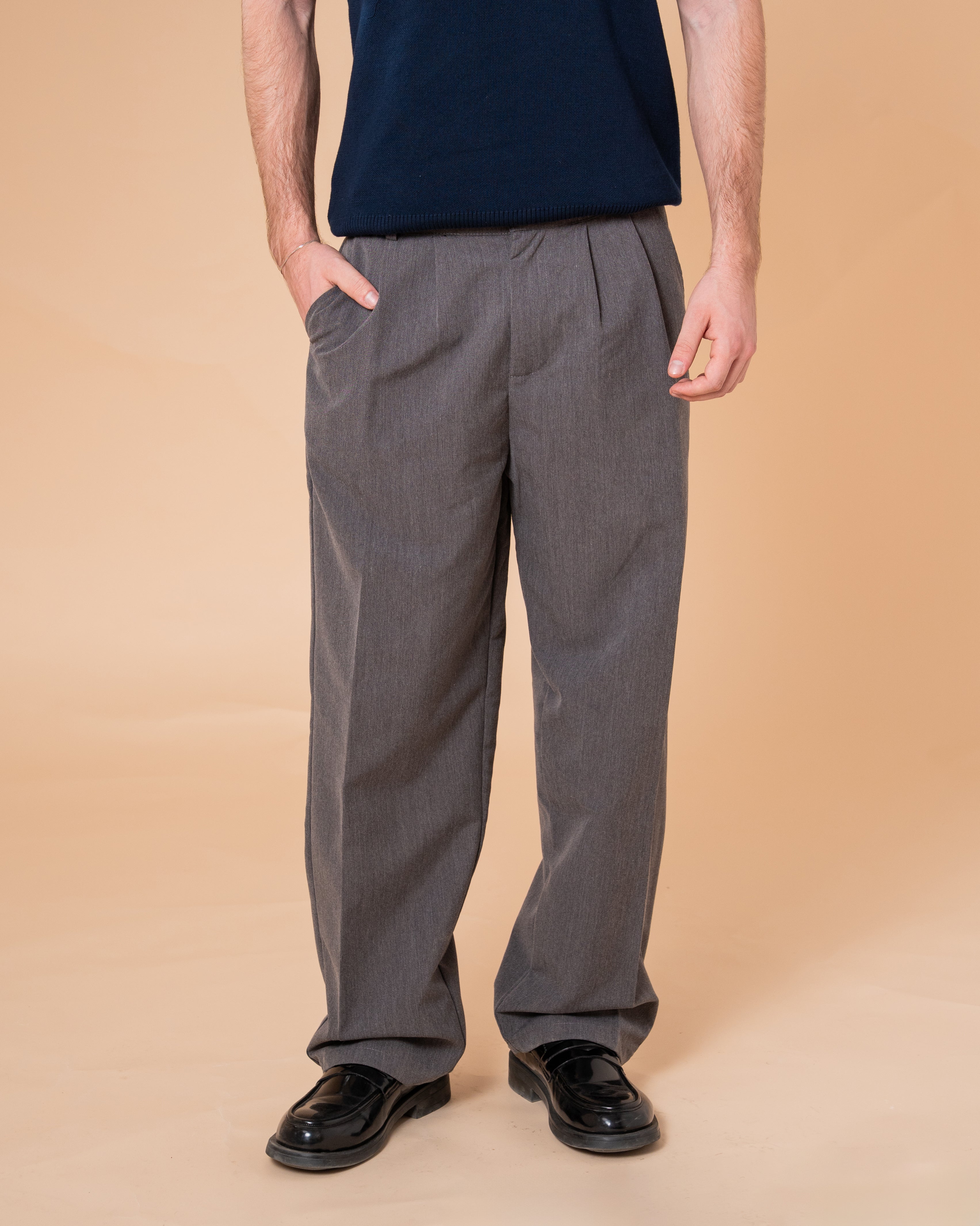 GREY TAILORED PANTS