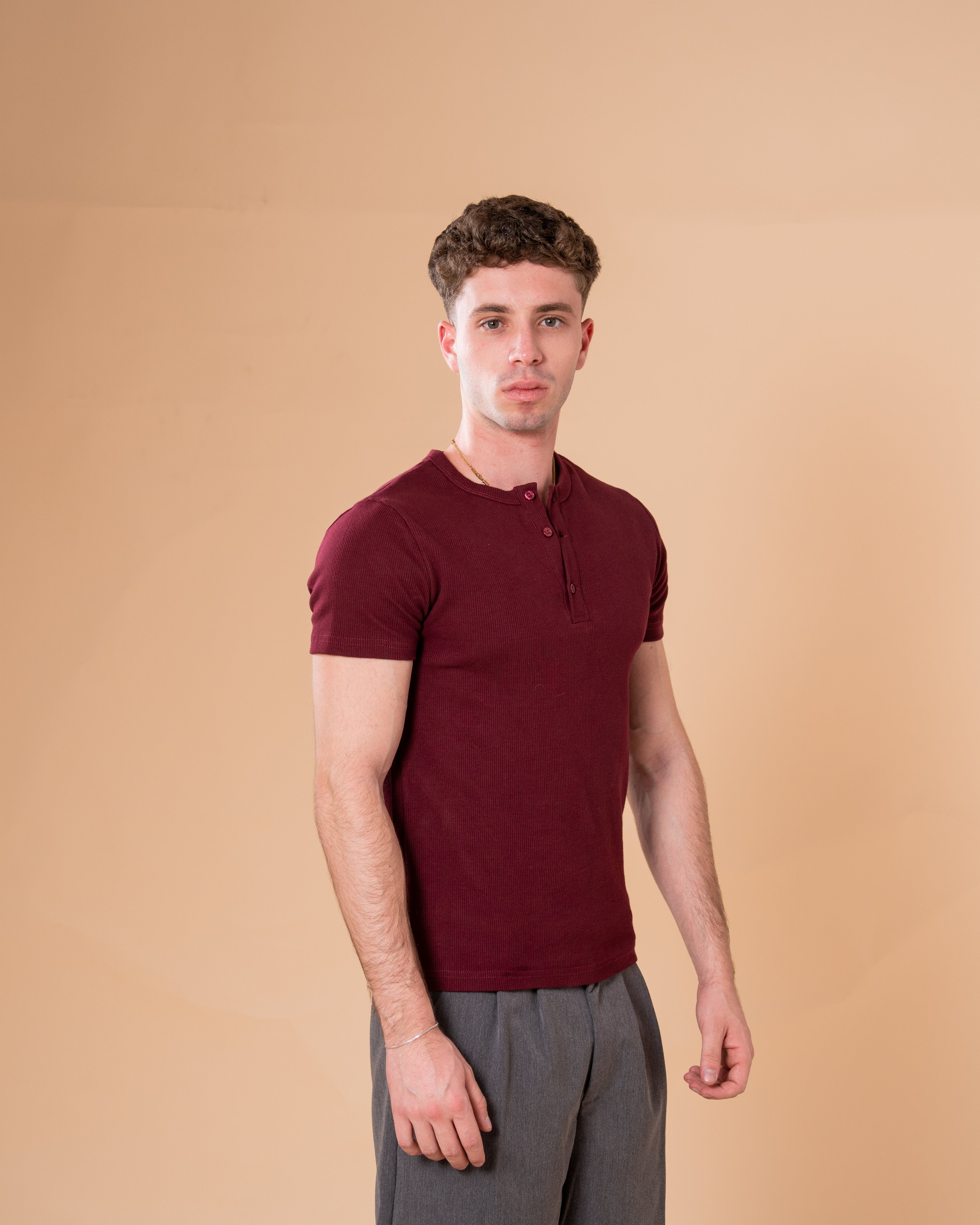 BURGUNDY HENLEY T-SHIRT