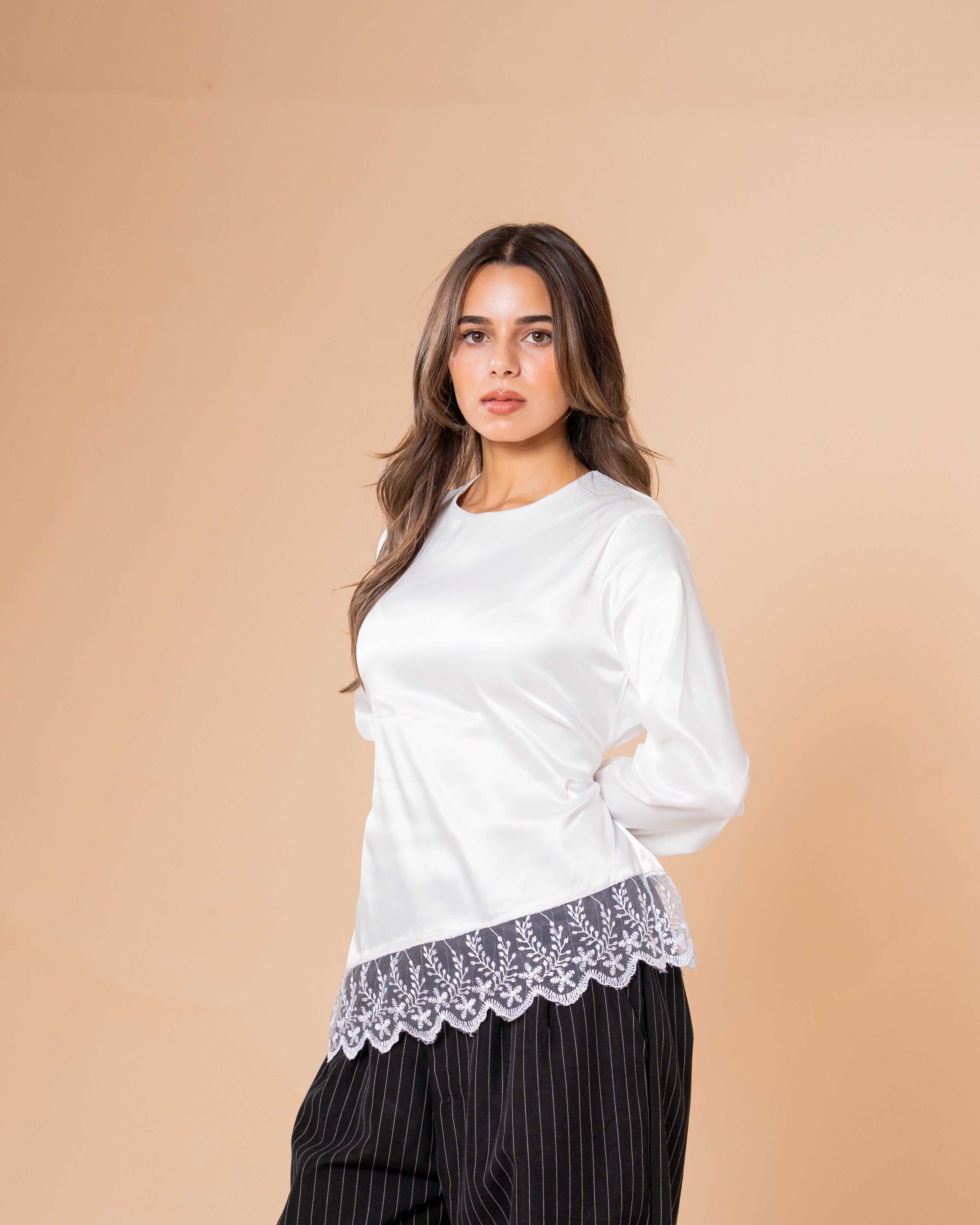 WHITE LACE TOP