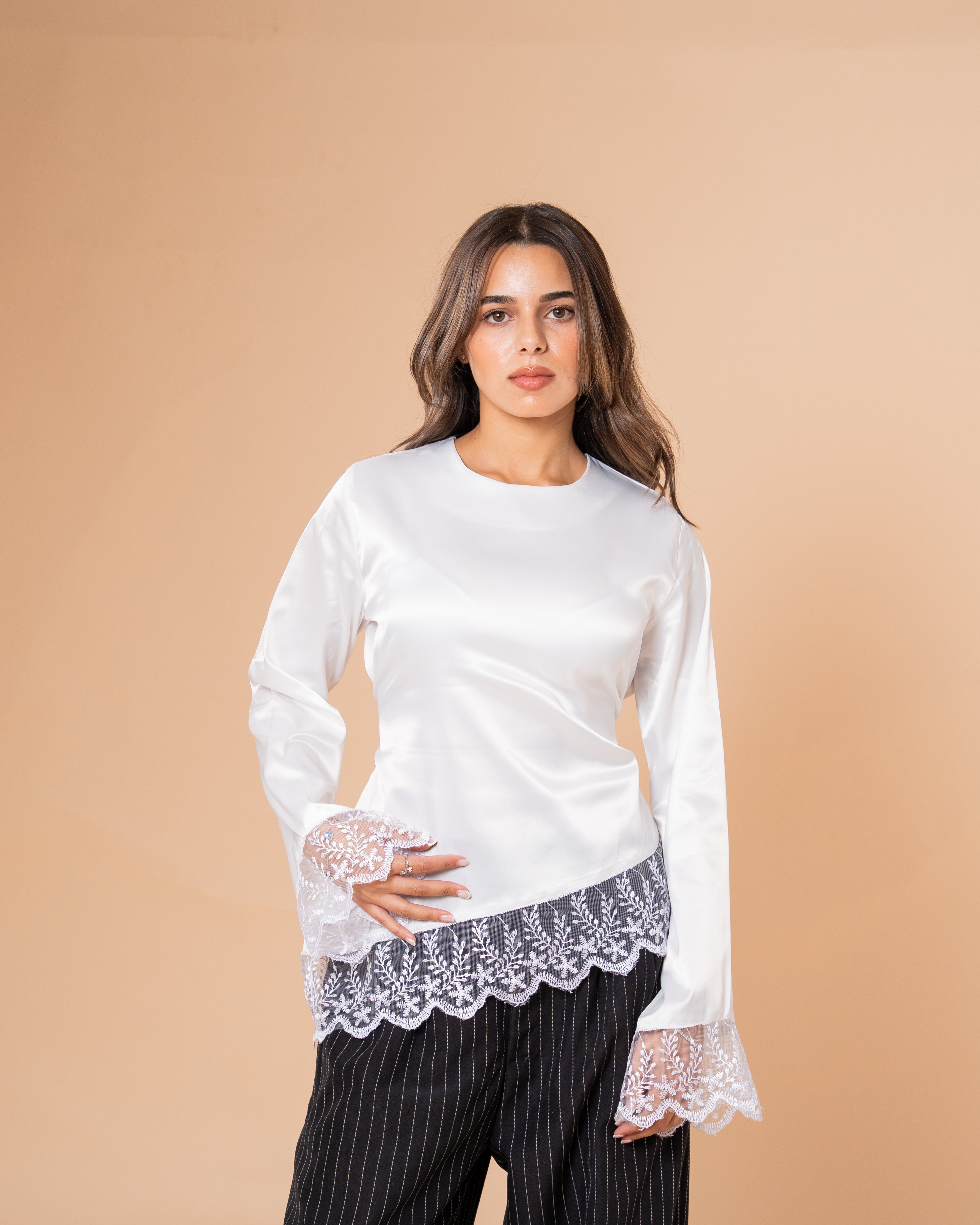 WHITE LACE TOP