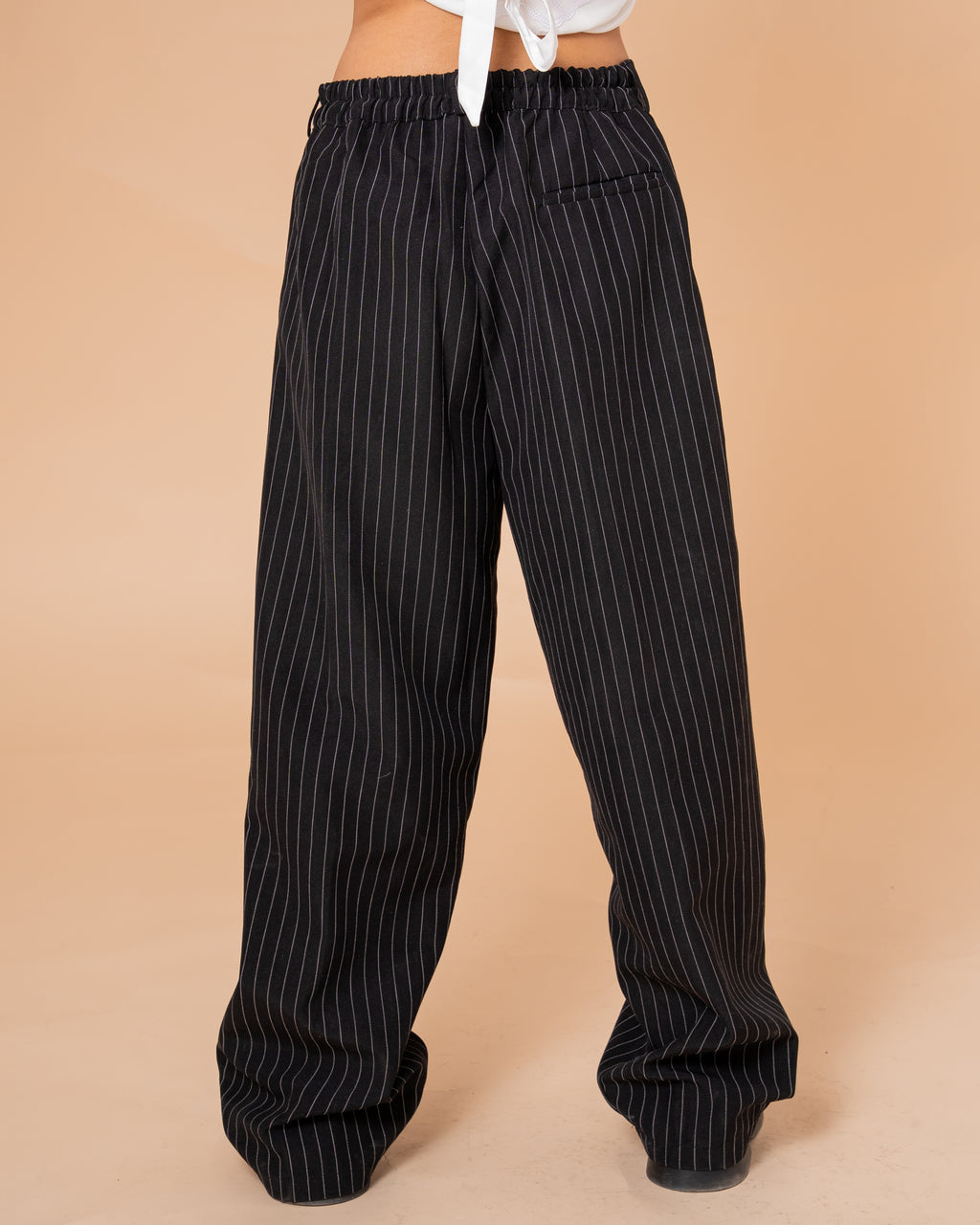 BLACK STRIPPED PANTS