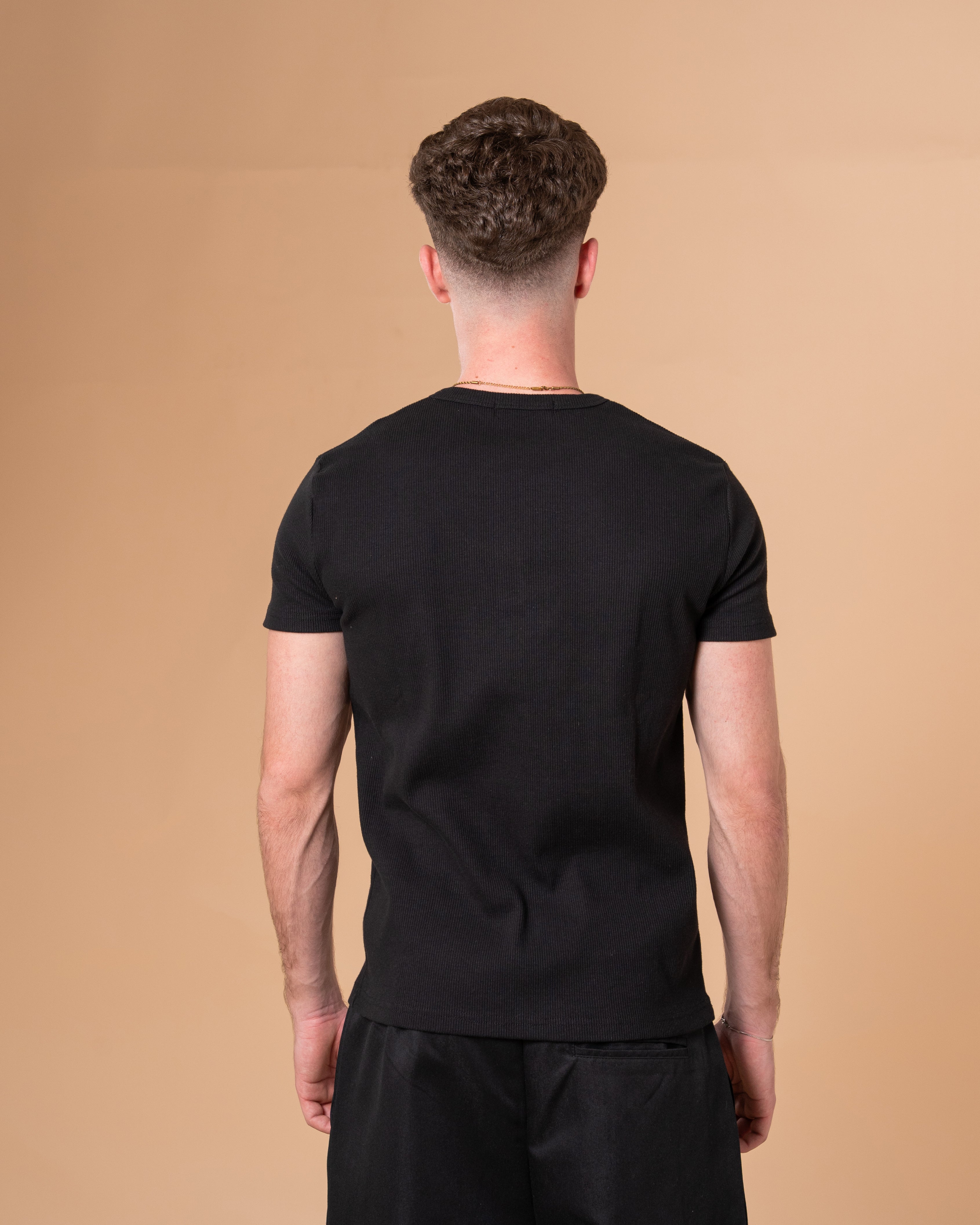 BLACK HENLEY T-SHIRT