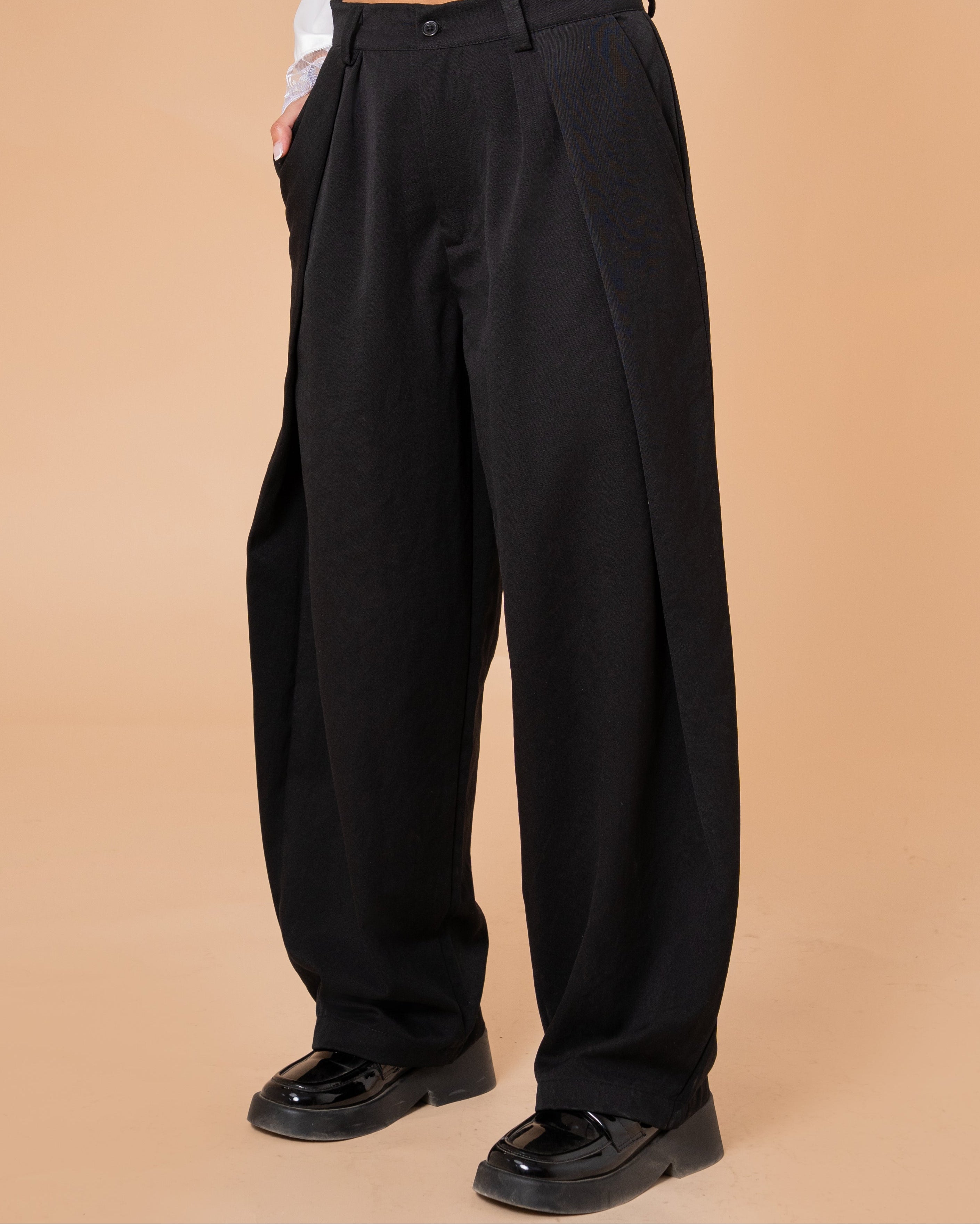 BLACK WRAPPED PANTS