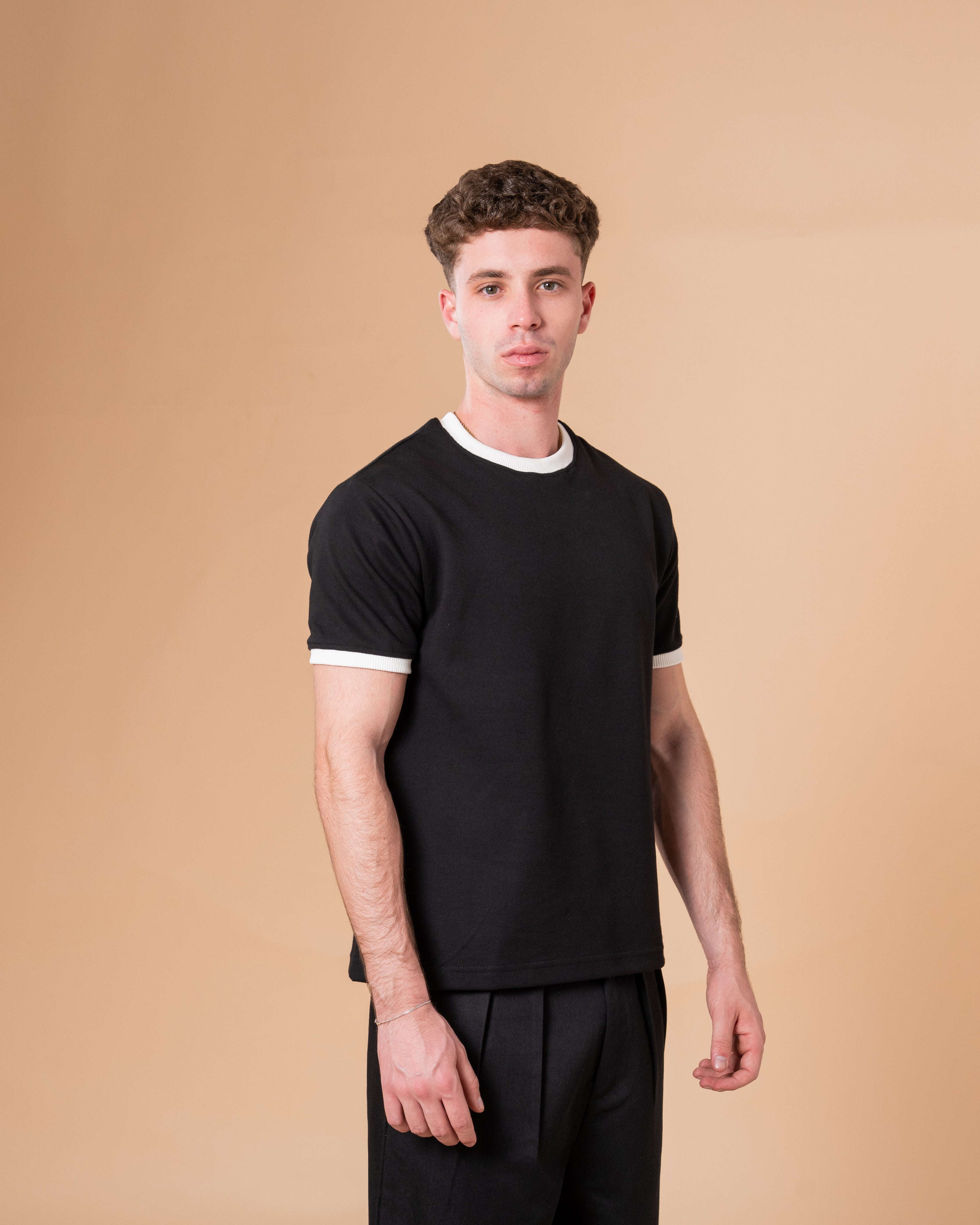 BLACK RINGER T-SHIRT