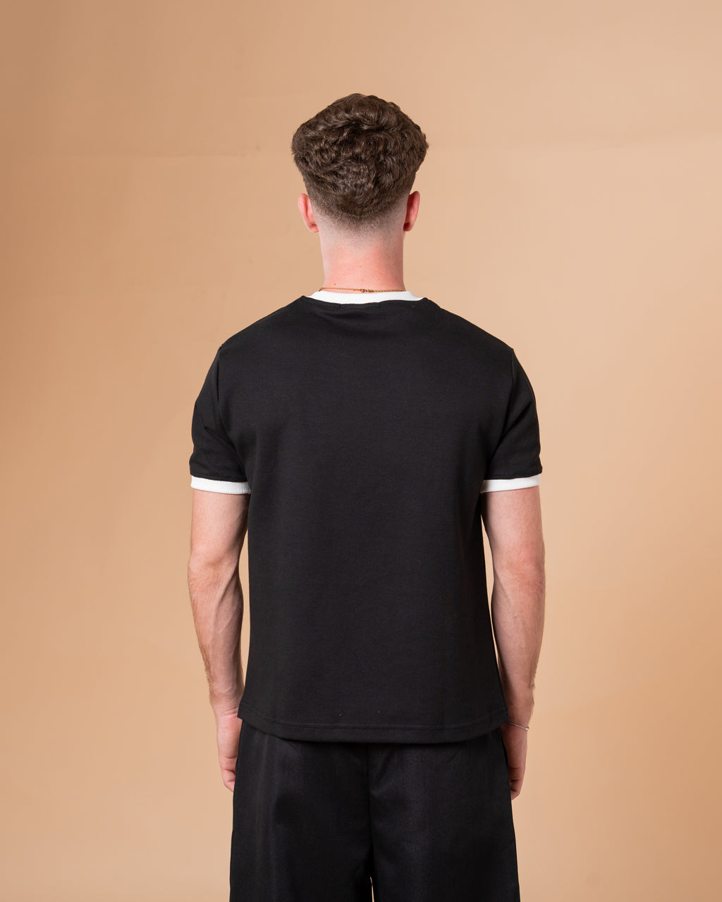 BLACK RINGER T-SHIRT
