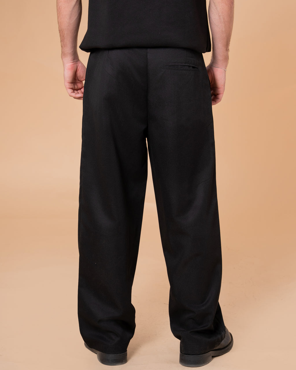 BLACK WRAPPED PANTS