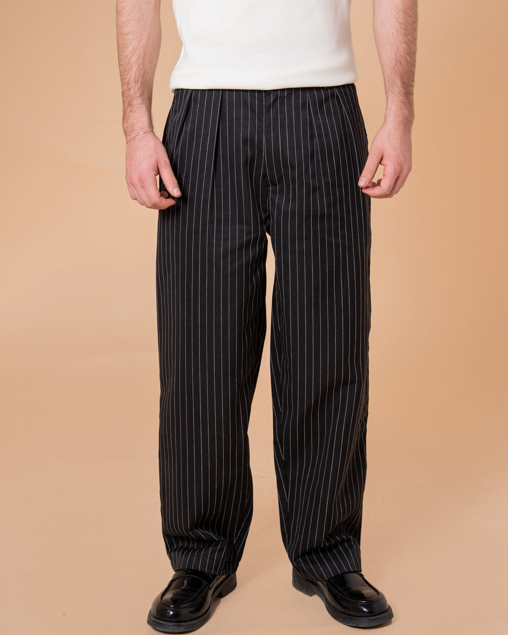 BLACK STRIPPED PANTS