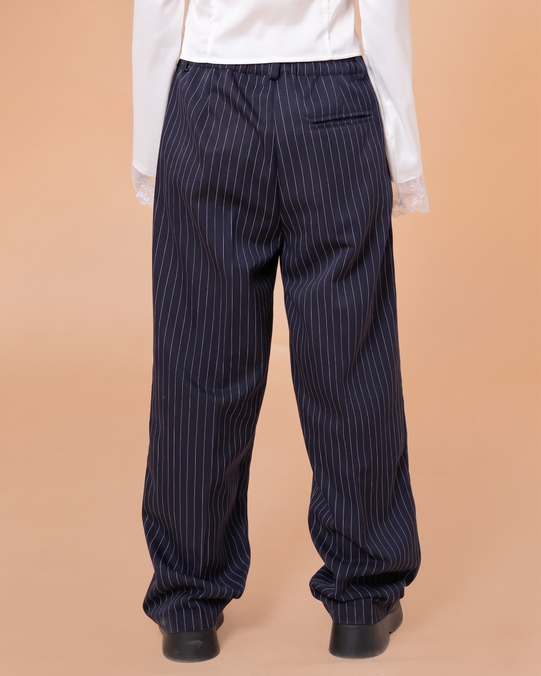 NAVY STRIPPED PANTS